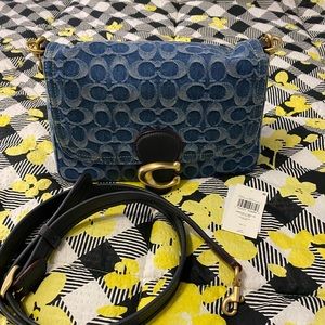 Coach signature denim Tabby
